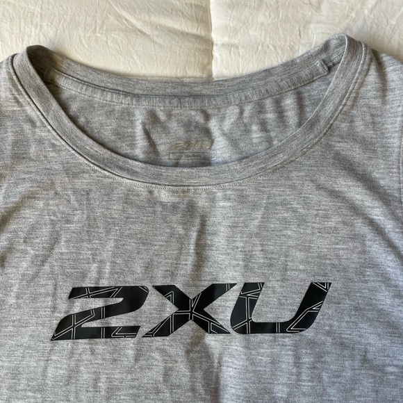 2XU Tank Top - Picture 3 of 8